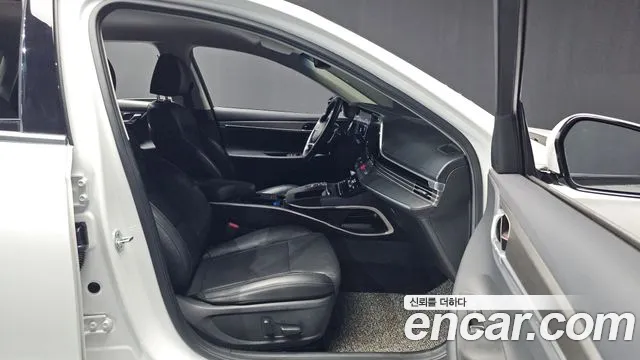 Hyundai Grandeur Новый Grandeur IG — Фото автомобиля 11