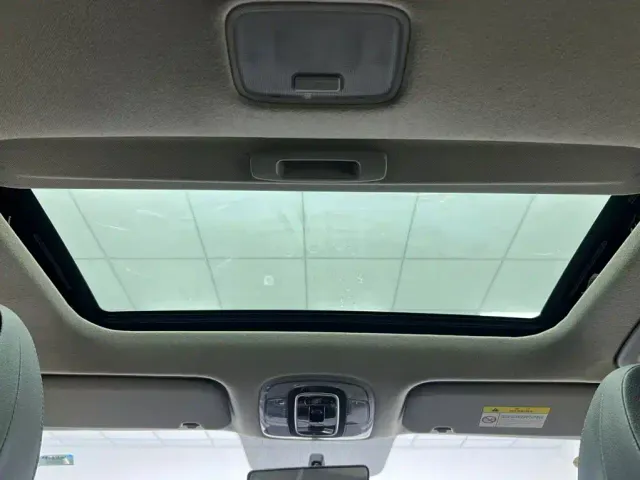 Hyundai Elantra — Фото автомобиля 14
