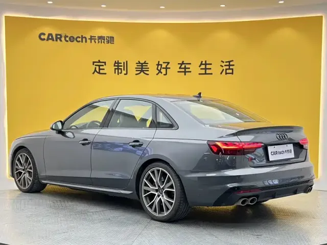 Audi S4 — Фото автомобиля 5