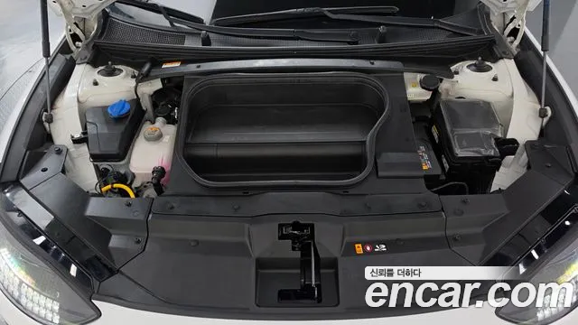Hyundai Ioniq 6 — Фото автомобиля 9