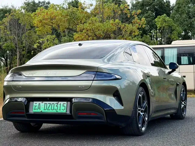 Xiaomi SU7 — Фото автомобиля 9