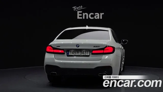 BMW 5-Series 5 серия (G30) 530i xDrive M Sport — Фото автомобиля 4