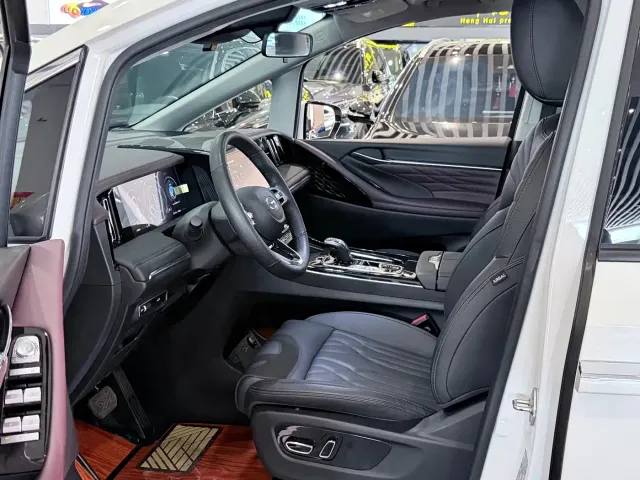 GAC Trumpchi M8 — Фото автомобиля 6