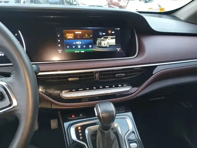 GAC Trumpchi M6 — Фото автомобиля 12