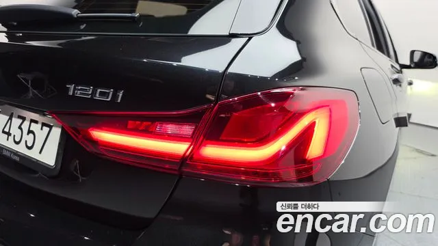 BMW 1 Series F40 — Фото автомобиля 23