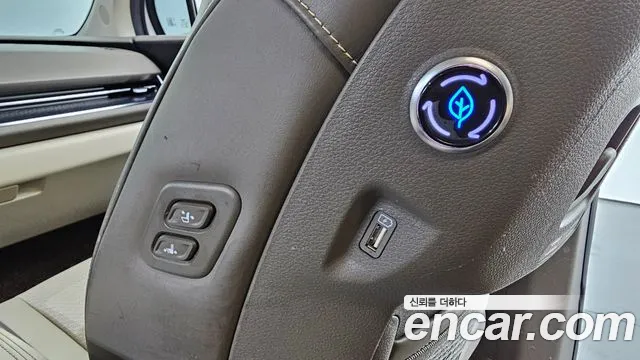 Kia Canival Carnival 4 поколение Дизель 7 мест Hi-Limousine — Фото автомобиля 17