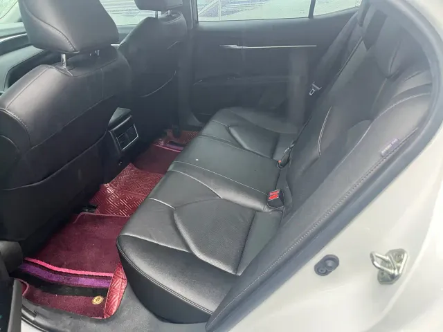 Toyota Camry — Фото автомобиля 6