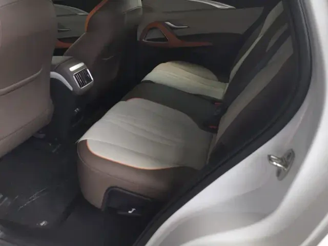 BYD Song Pro — Фото автомобиля 11