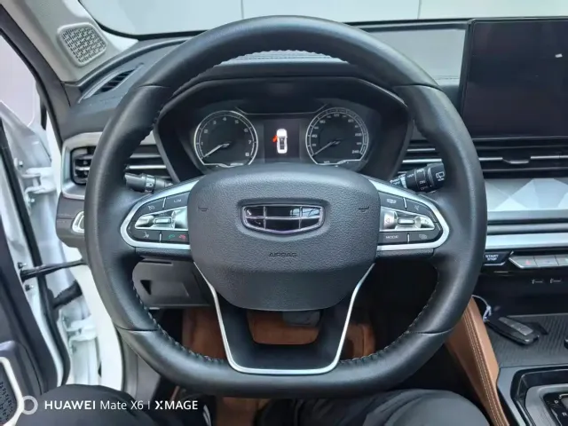 Geely Vision X6 — Фото автомобиля 18