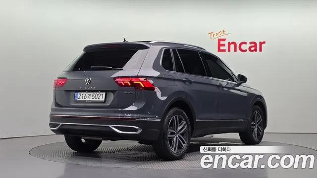 Volkswagen Tiguan Tiguan 2 поколение 2.0 TDI 4Motion Prestige — Фото автомобиля 2