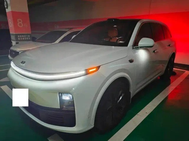 Фотография автомобиля — Li Auto L7