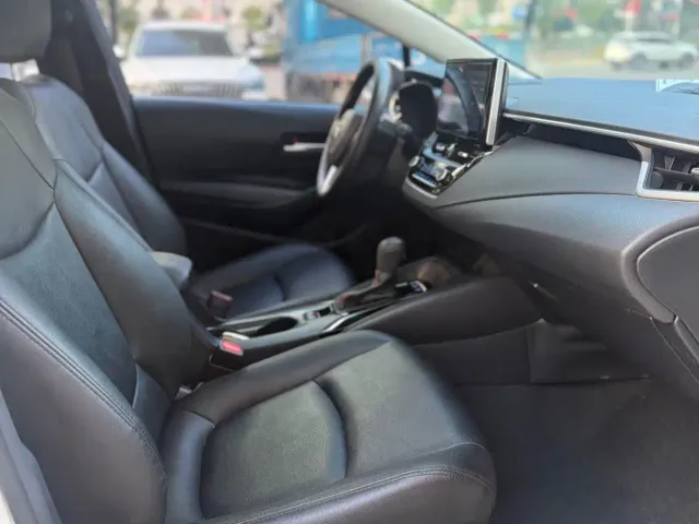 Toyota Corolla 2021 1.2T S-CVT Elite Edition — Фото автомобиля 13