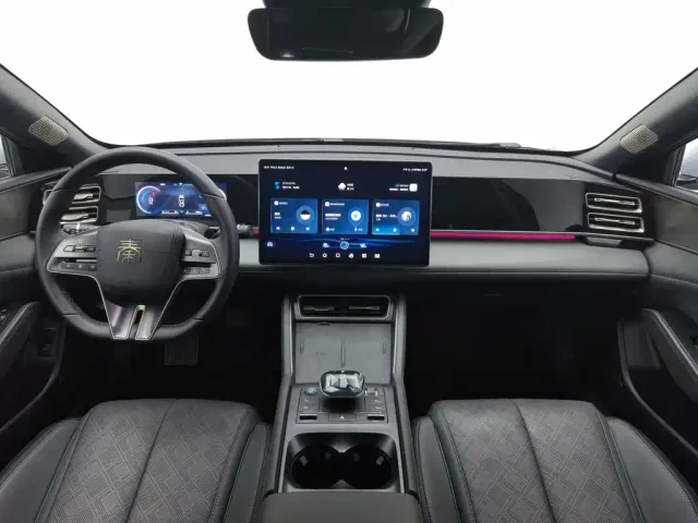 BYD Qin L — Фото автомобиля 5