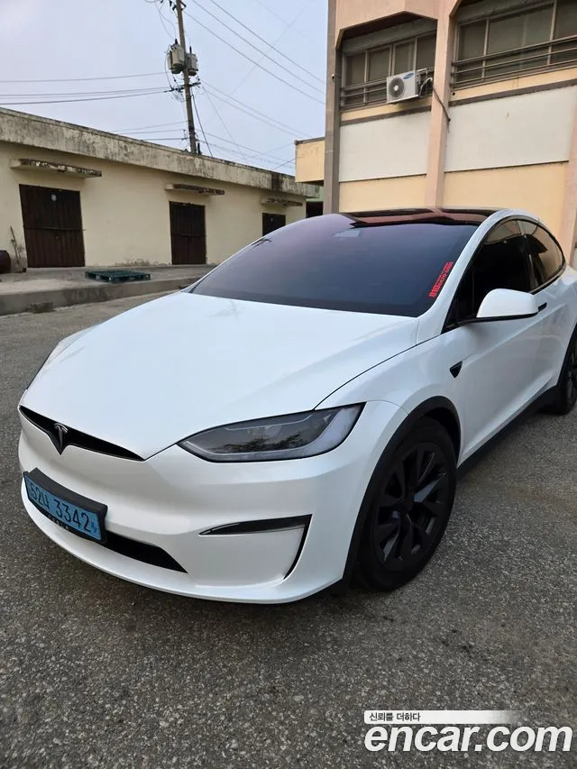 Фотография автомобиля — Tesla Model X