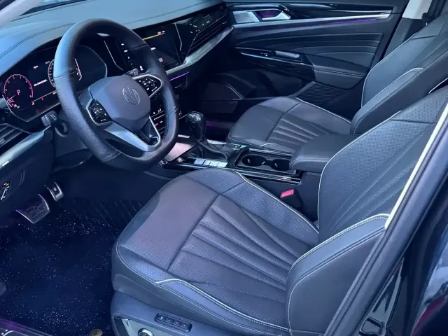 Volkswagen Passat 2024 330TSI Starlight Elite Edition — Фото автомобиля 8