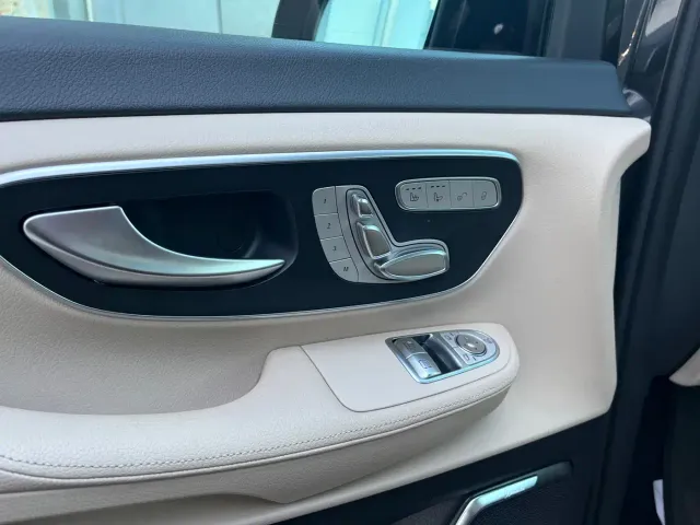 Mercedes-Benz V-Class — Фото автомобиля 9