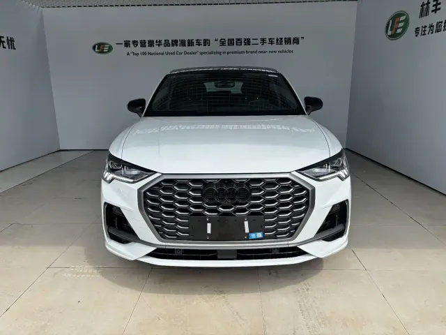 Audi Q3 Sportback — Фото автомобиля 3