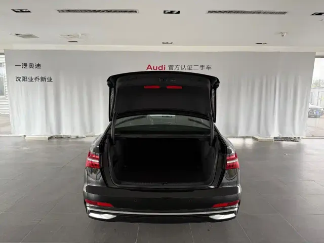 Audi A6L — Фото автомобиля 10