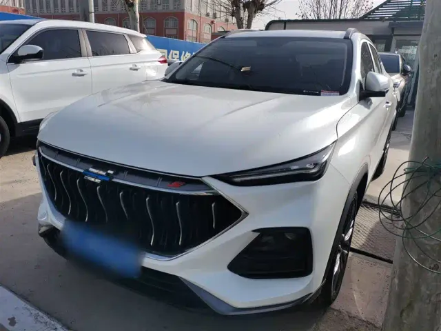 Фотография автомобиля — Changan Oushang X5