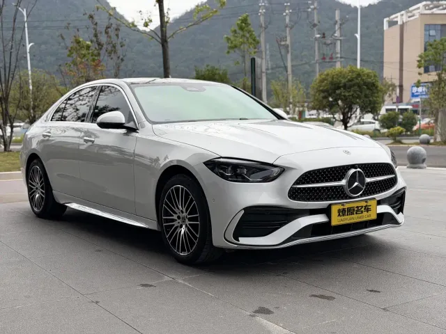 Mercedes-Benz C-Class — Фото автомобиля 3