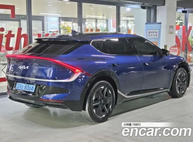 Kia EV6 — Фото автомобиля 4
