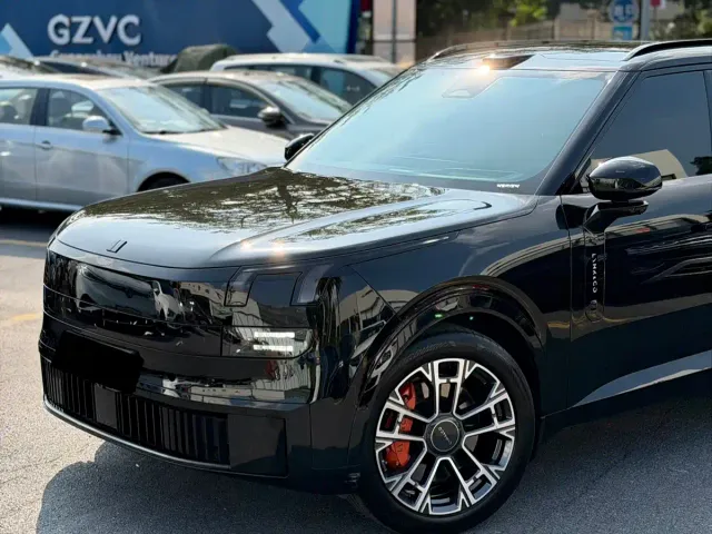Lynk & Co 900 — Фото автомобиля 2