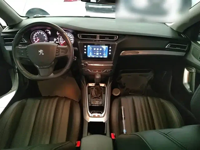 Peugeot 408 — Фото автомобиля 9