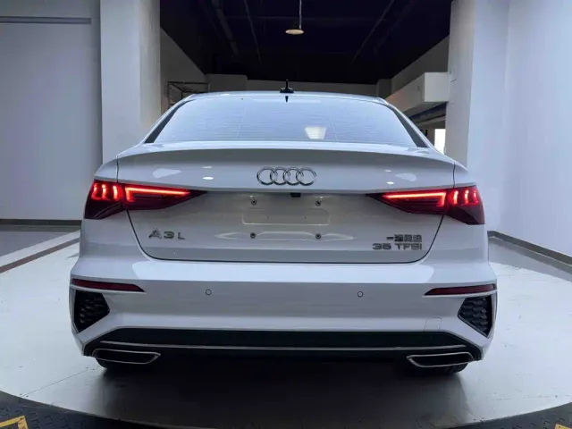 Audi A3 — Фото автомобиля 5