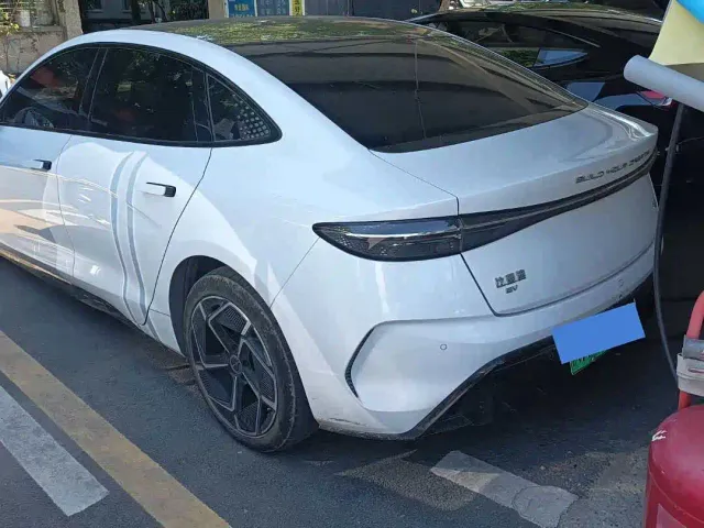 BYD Seal — Фото автомобиля 9