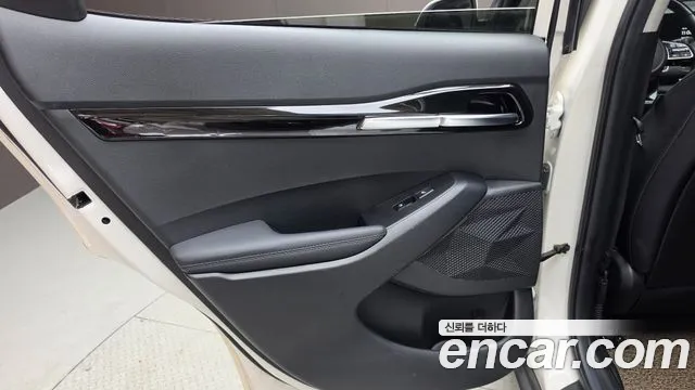 Kia Seltos New — Фото автомобиля 25