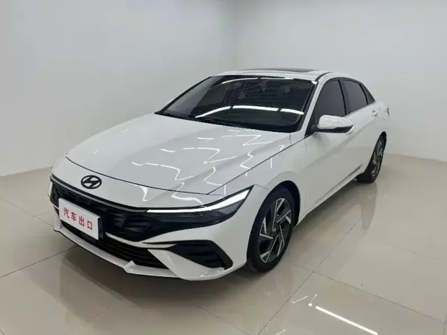 Фотография автомобиля — Hyundai Elantra