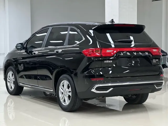 Haval M6 — Фото автомобиля 21