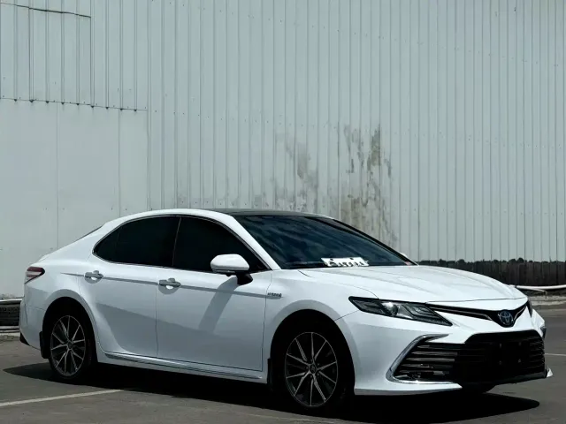Toyota Camry — Фото автомобиля 3