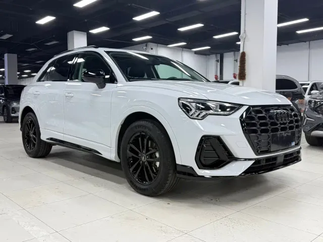 Audi Q3 — Фото автомобиля 4