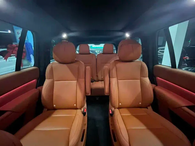 Li Auto L9 — Фото автомобиля 13