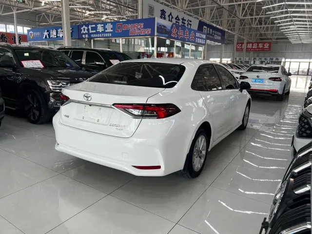 Toyota Corolla — Фото автомобиля 9