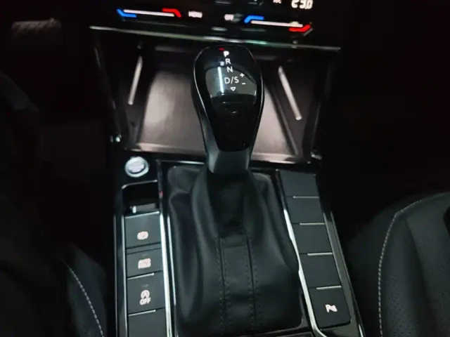 Volkswagen Passat — Фото автомобиля 13