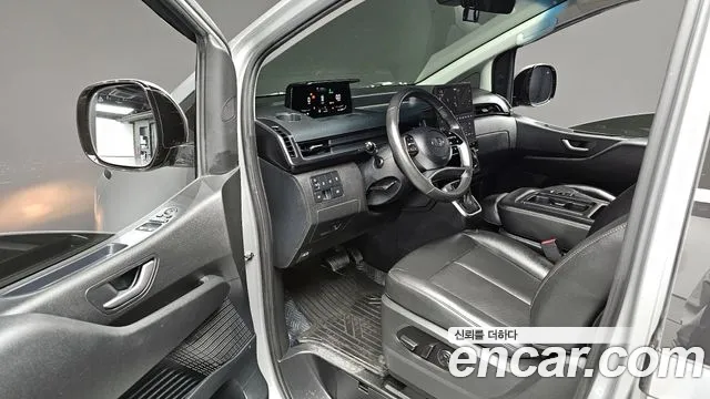 Hyundai Staria Staria 4WD Tourer 11 мест — Фото автомобиля 10