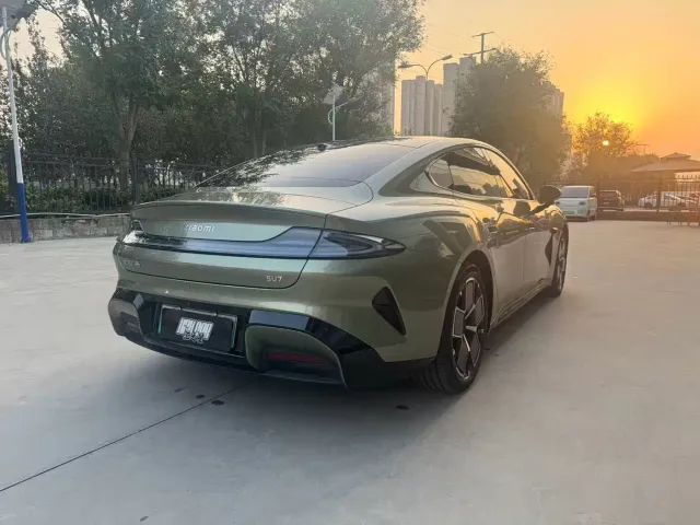 Xiaomi SU7 — Фото автомобиля 2