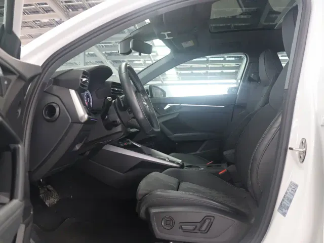 Audi Audi A3 2022 A3L Limousine 35 TFSI Luxury Sport — Фото автомобиля 10