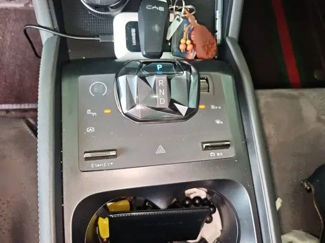 BYD Qin L — Фото автомобиля 6