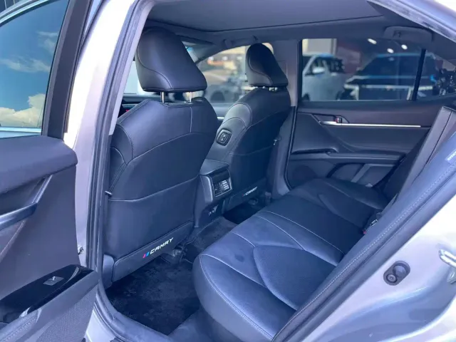 Toyota Camry — Фото автомобиля 12