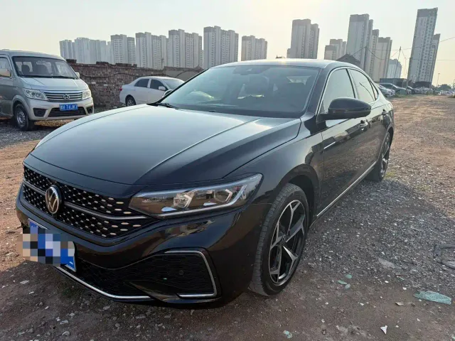 Фотография автомобиля — Volkswagen Passat