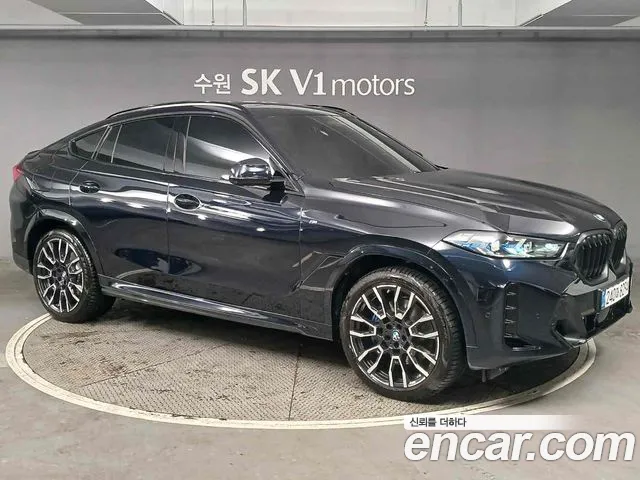 BMW X6 xDrive40i M Sport — Фото автомобиля 3