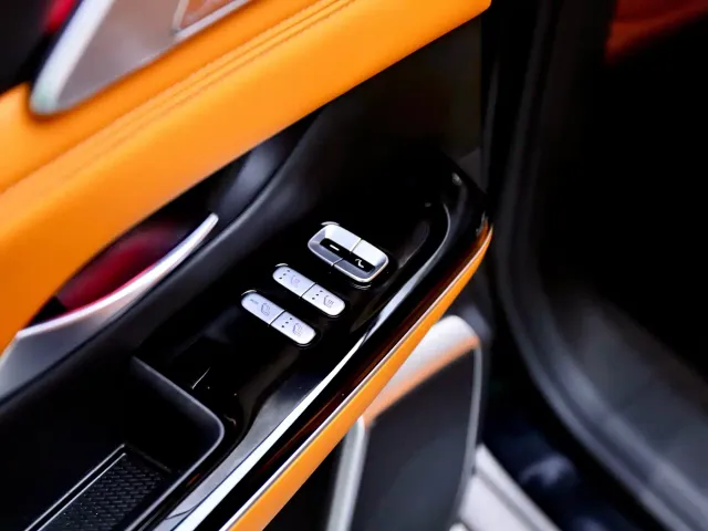 Xpeng G9 — Фото автомобиля 15