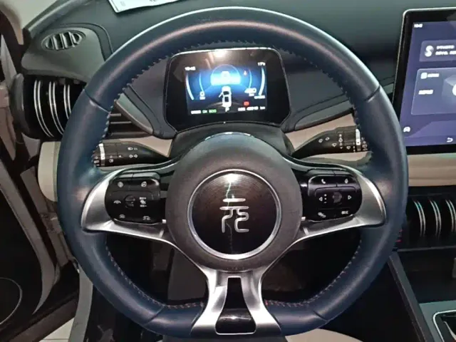 BYD Yuan PLUS — Фото автомобиля 10