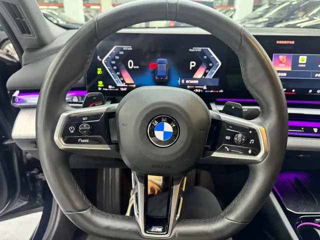 BMW 5 Series — Фото автомобиля 5