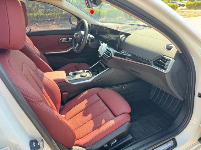 BMW 3 Series — Фото автомобиля 13