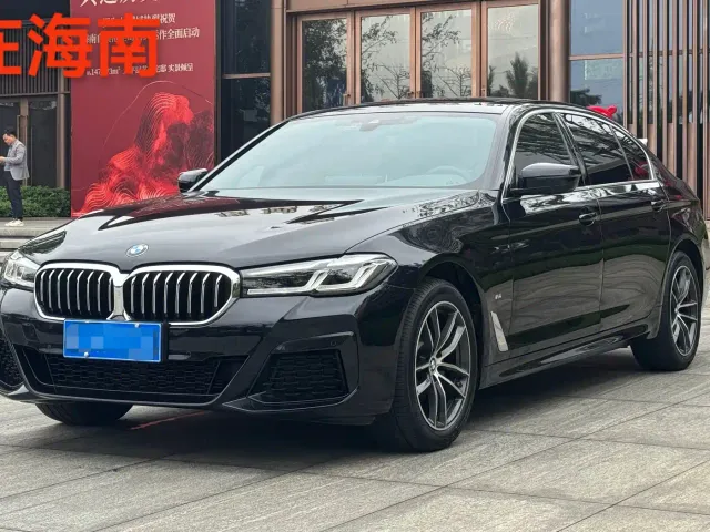 Фотография автомобиля — BMW 5 Series