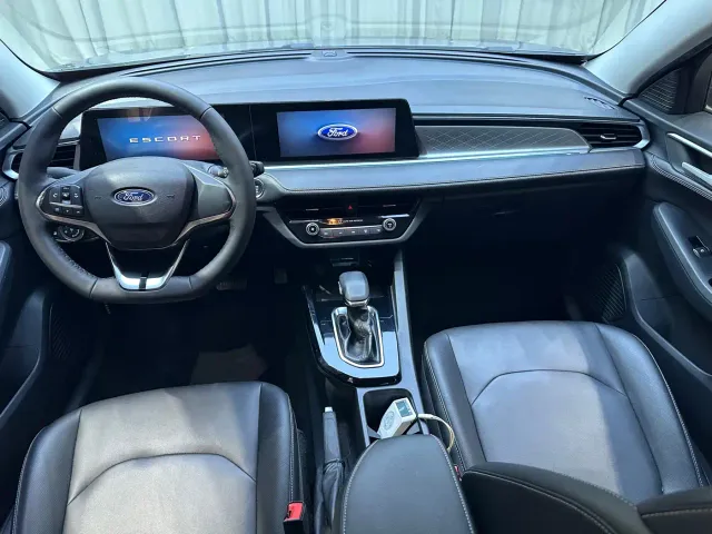 Ford Escort — Фото автомобиля 11